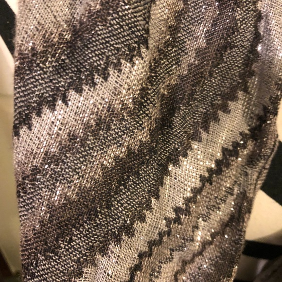 Scarf - Picture 3 of 4